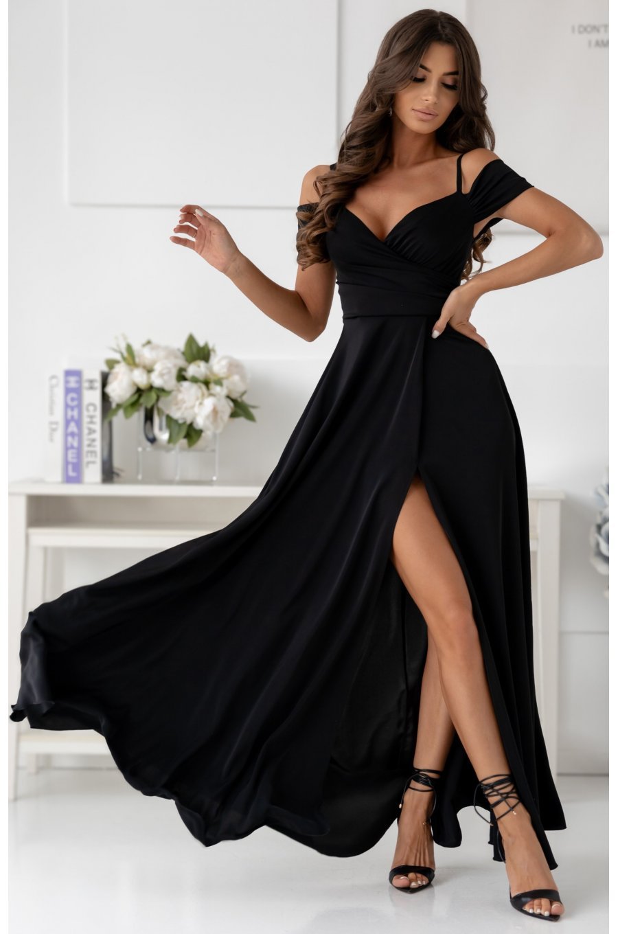 Rochie de ocazie eleganta lunga neagra din bumbac cu umerii goi ValentinaW 1 - jojofashion.ro