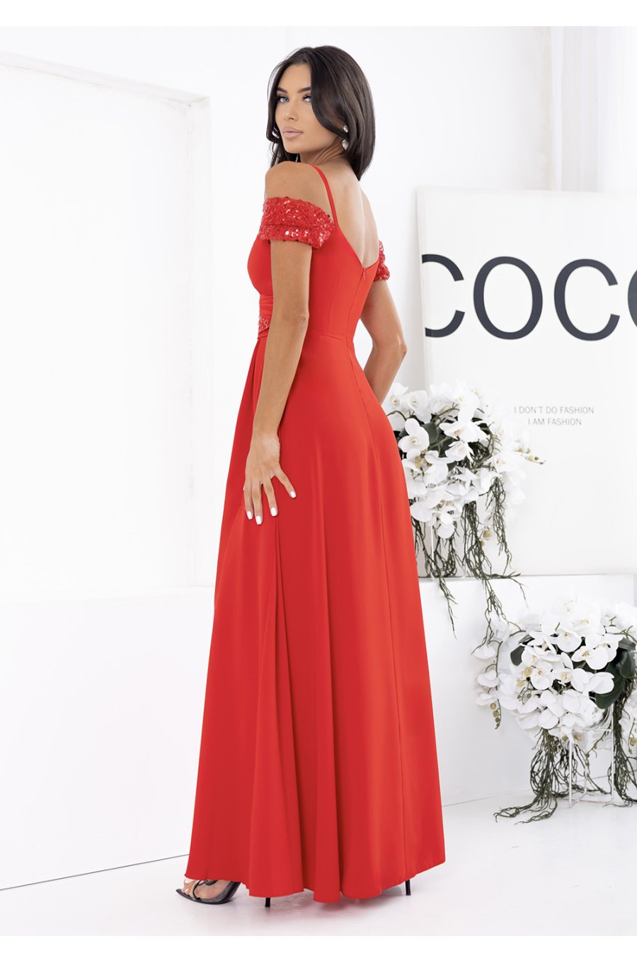 Rochie rosie eleganta lunga cu umeri goi si paiete Valentina2 2 - jojofashion.ro