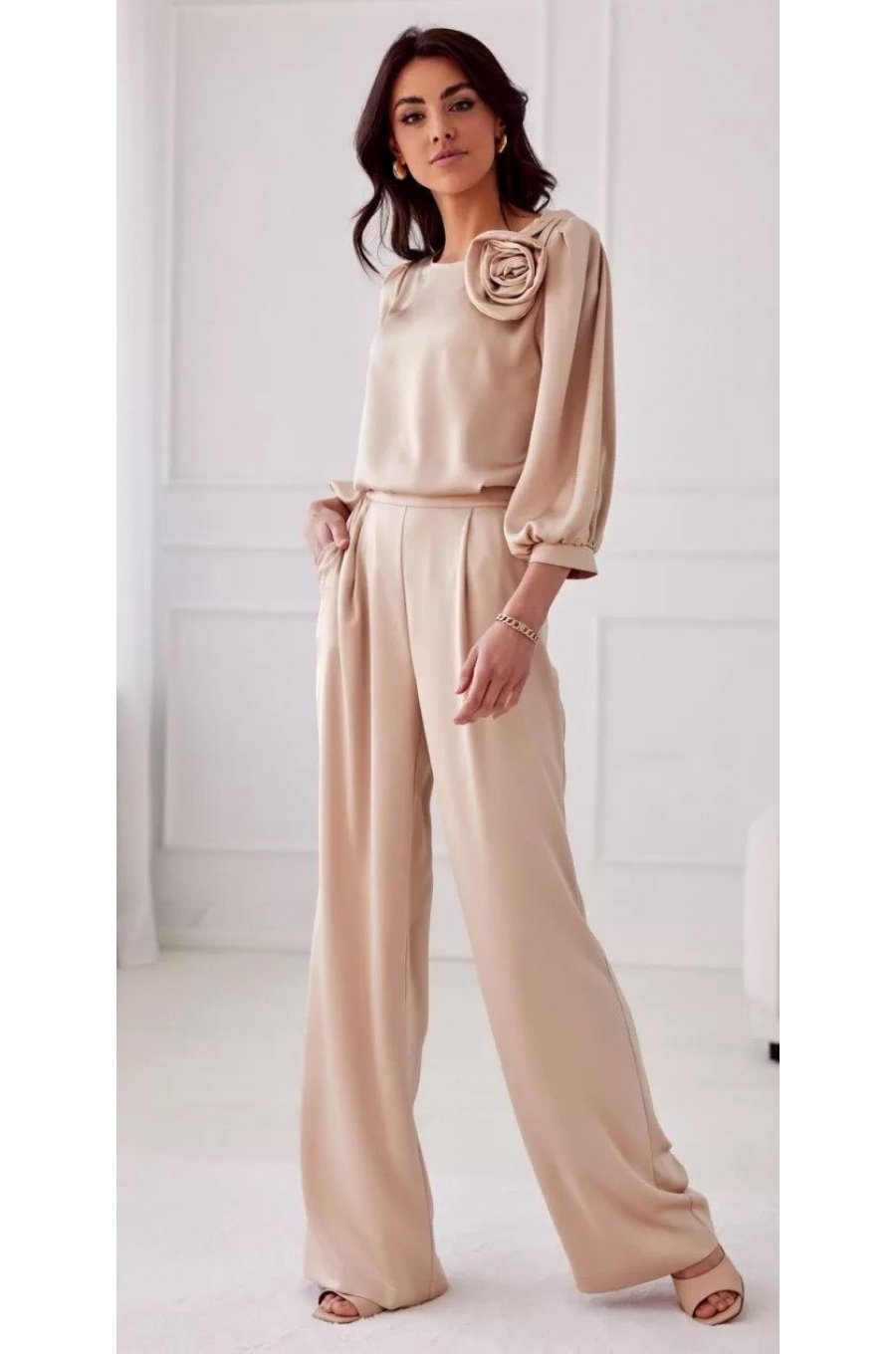 Pantaloni dama evazati, eleganti, bej, din satin, ElsaR Pantaloni dama evazati, eleganti, bej, din satin, ElsaR 2 - jojofashion.ro