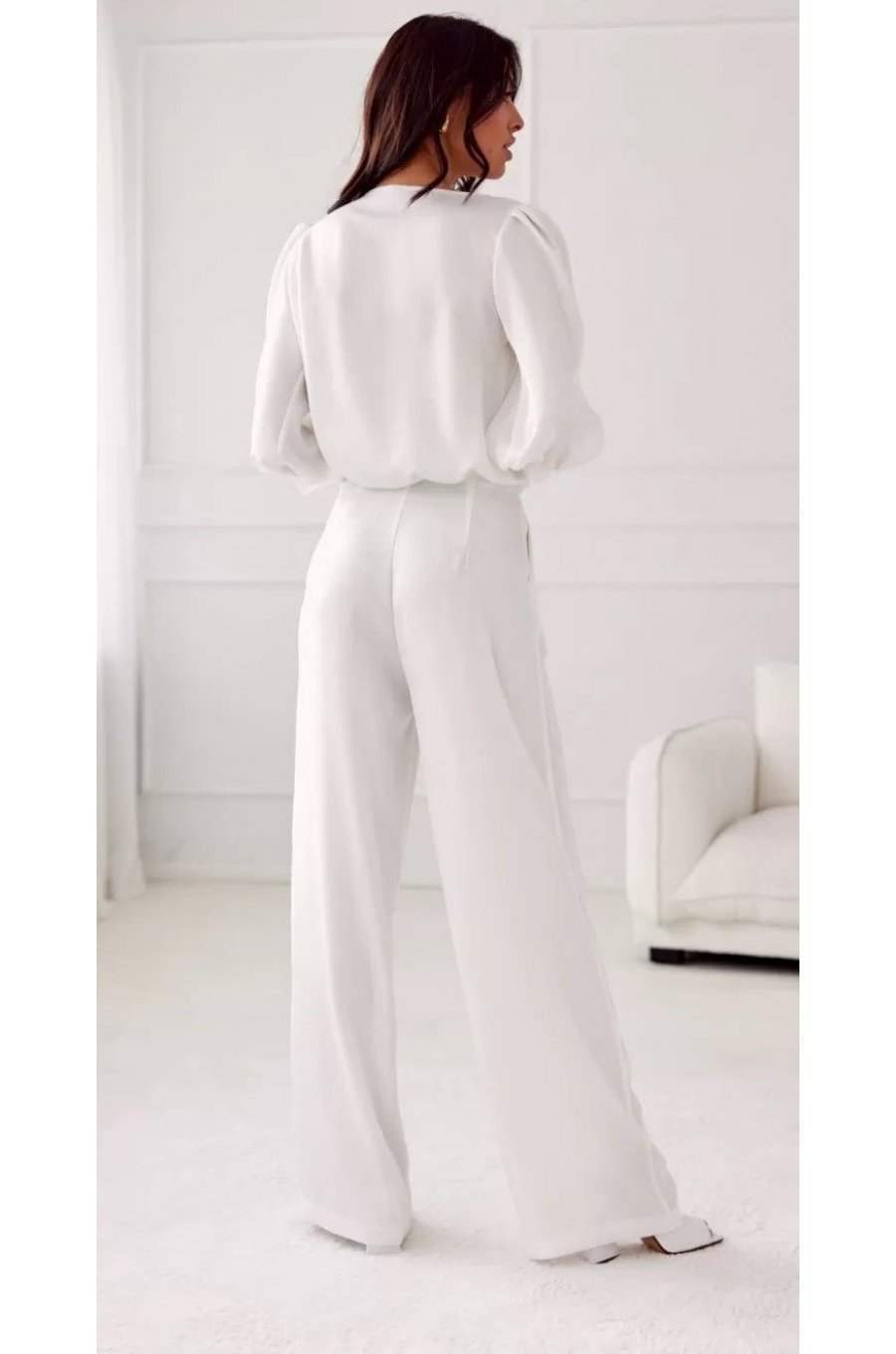 Bluza dama eleganta, din satin, alba, cu floare, GianaR Bluza dama eleganta, din satin, alba, cu floare, GianaR 4 - jojofashion.ro