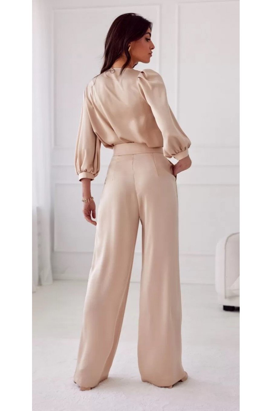 Bluza dama eleganta, din satin, bej, cu floare, GianaR Bluza dama eleganta, din satin, bej, cu floare, GianaR 4 - jojofashion.ro