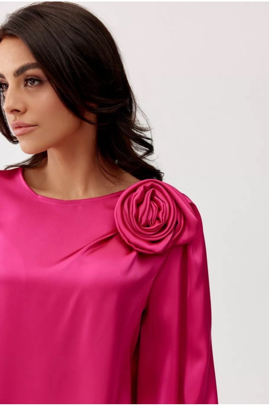 Bluza dama eleganta, din satin, roz fucsia, cu floare, GianaR 5 - jojofashion.ro