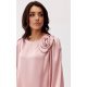 Bluza dama eleganta, din satin, roz pudra, cu floare, GianaR Bluza dama eleganta, din satin, roz pudra, cu floare, GianaR 6 - jojofashion.ro