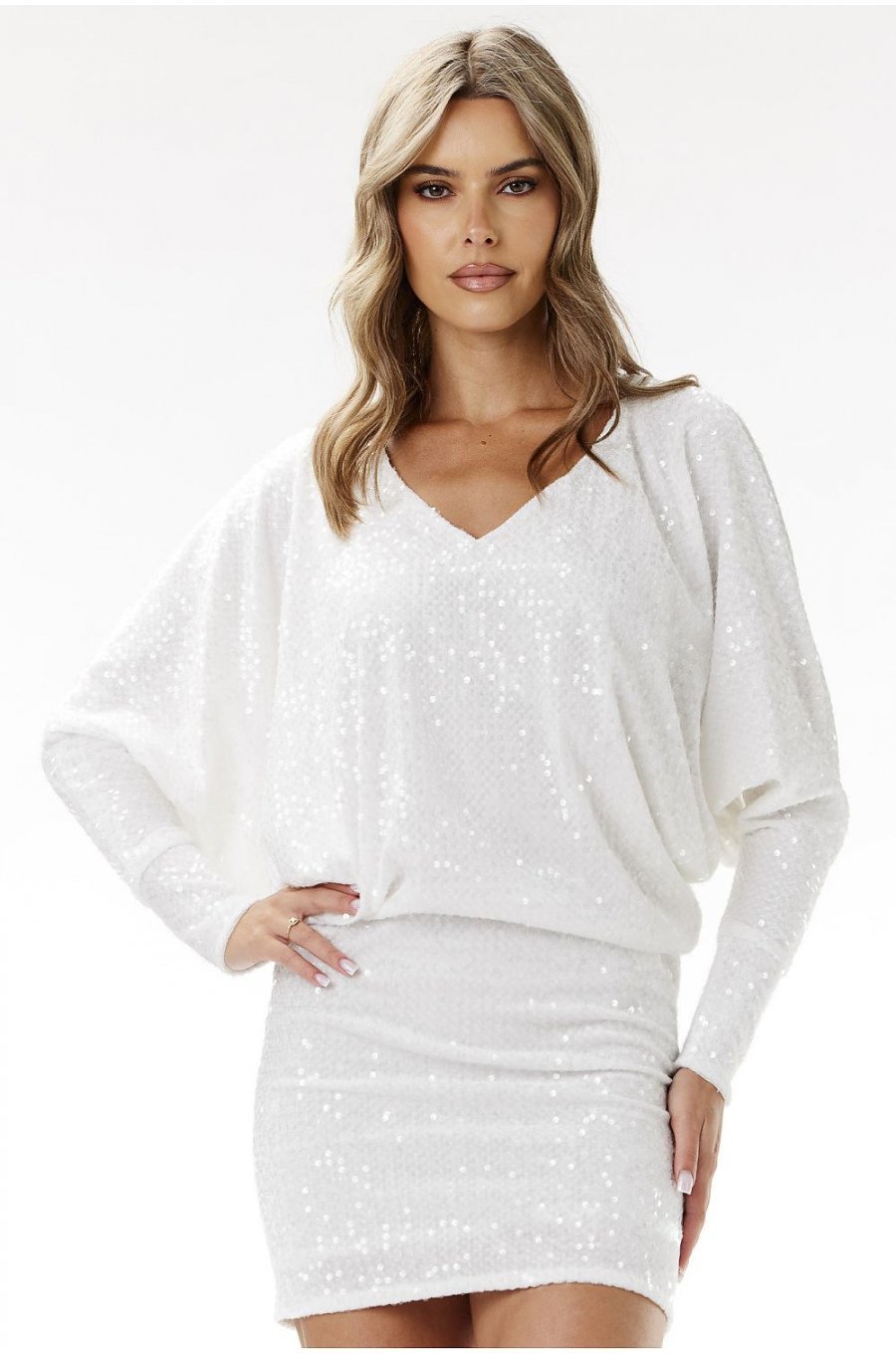 Rochie alba din catifea cu paiete scurta mulata cu maneca lunga Dana 1 - jojofashion.ro