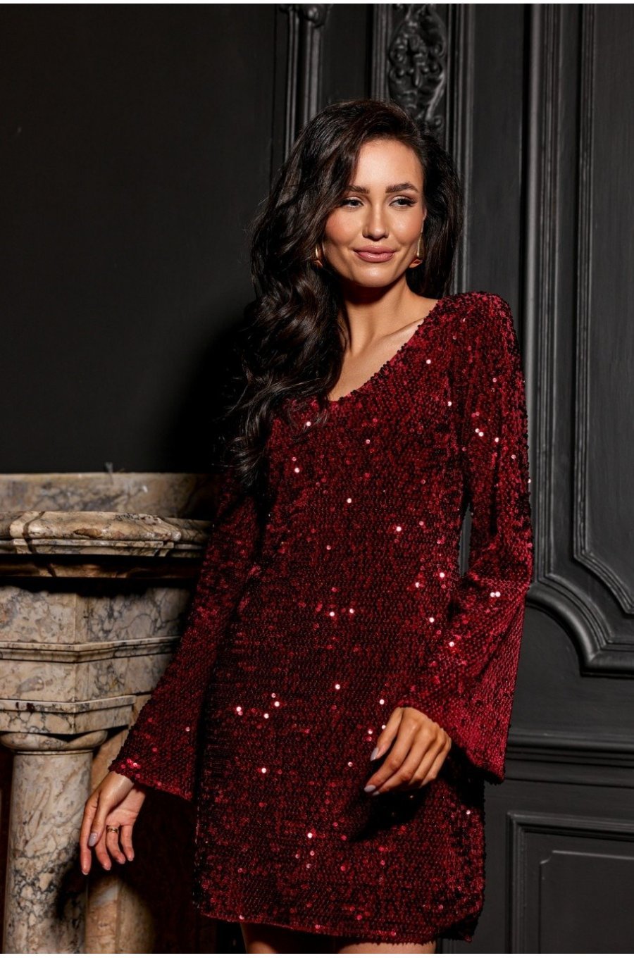 Rochie scurta burgundy din paiete cu maneca lunga OpheliaR 1 - jojofashion.ro