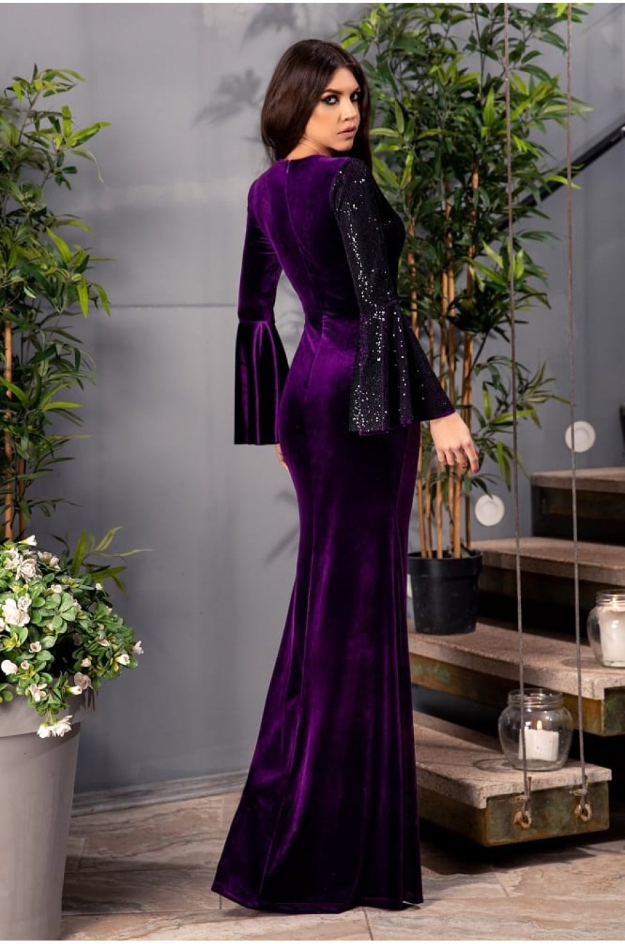 Rochie lunga eleganta din catifea violet cu insertii din plasa si paiete Violeta 2 - jojofashion.ro