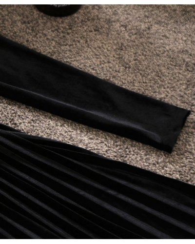 Rochii cu maneca lunga, Rochie eleganta de ocazie catifea neagra midi plisata petrecuta Dassy - jojofashion.ro