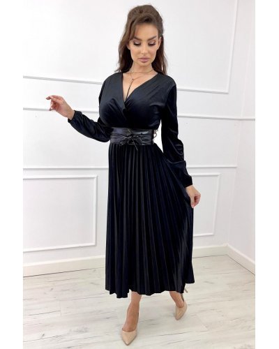 Rochie lunga neagra din catifea plisata cu maneca lunga Star Rochii de zi, Rochie lunga neagra din catifea plisata cu maneca lunga Star - jojofashion.ro