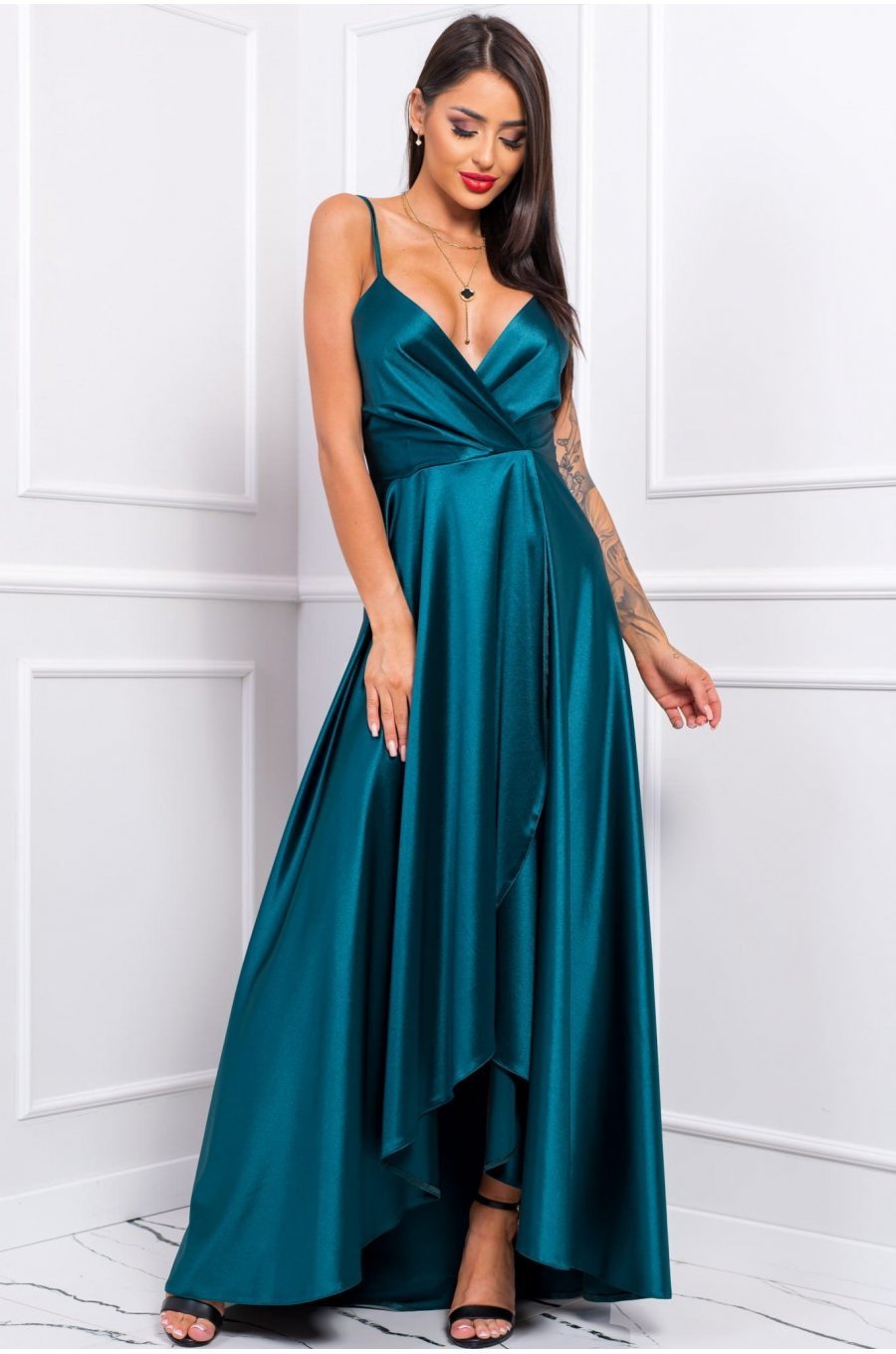 Rochie lunga din satin verde petrecuta LiviaB 3 - jojofashion.ro