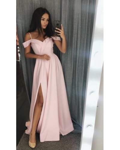 Rochie domnisoare de onoare, lunga, roz pastelat, cu umerii goi, Kosmina Rochii lungi, Rochie domnisoare de onoare, lunga, roz pastelat, cu umerii goi, Kosmina - jojofashion.ro