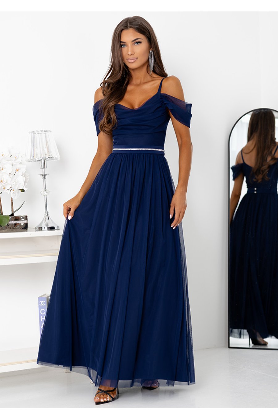 Rochie eleganta lunga din tulle bleumarin navy cu umerii goi vaporoasa KiaraW 3 - jojofashion.ro