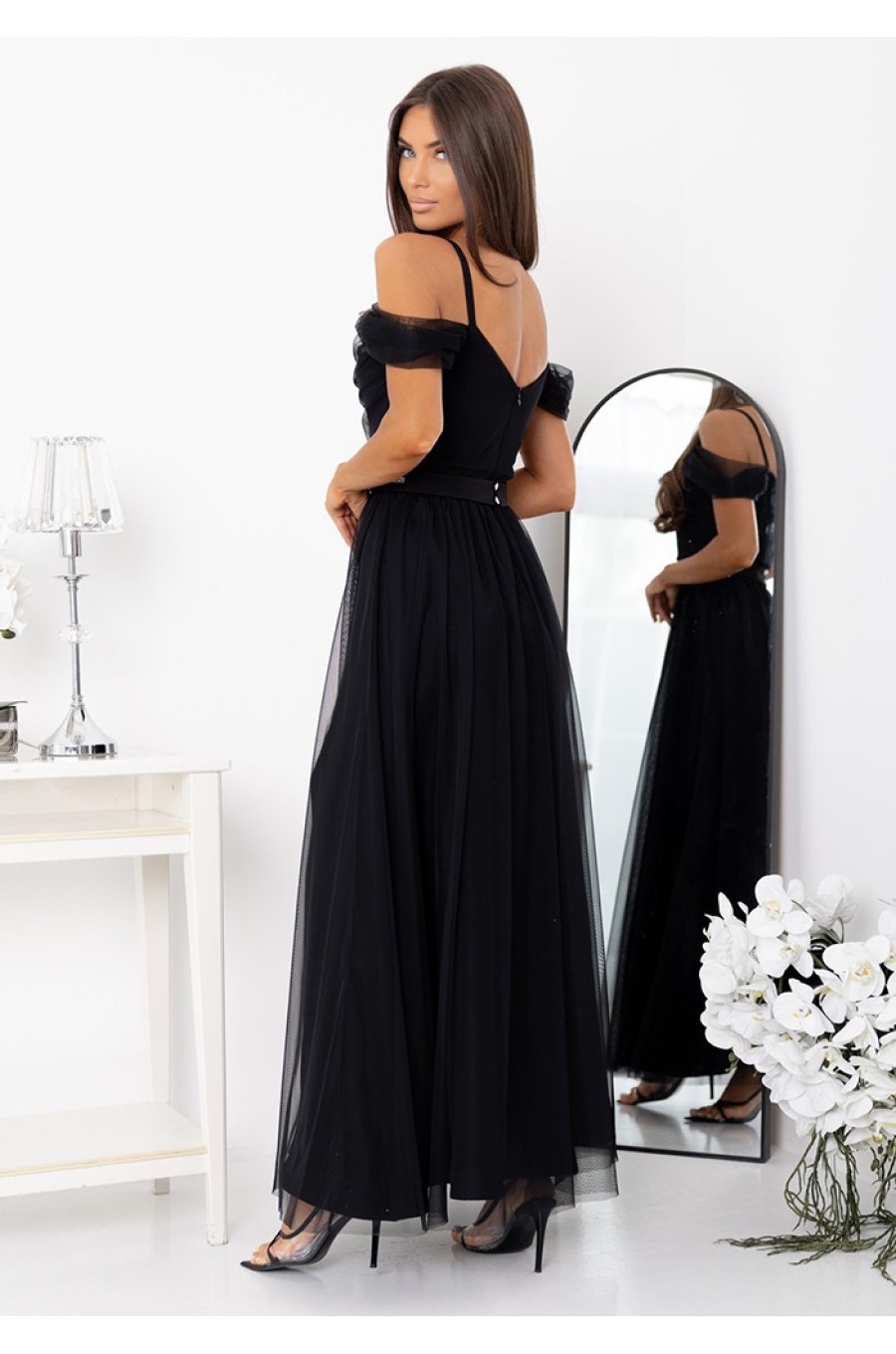 Rochie neagra eleganta lunga din tulle cu umerii goi vaporoasa KiaraW 2 - jojofashion.ro