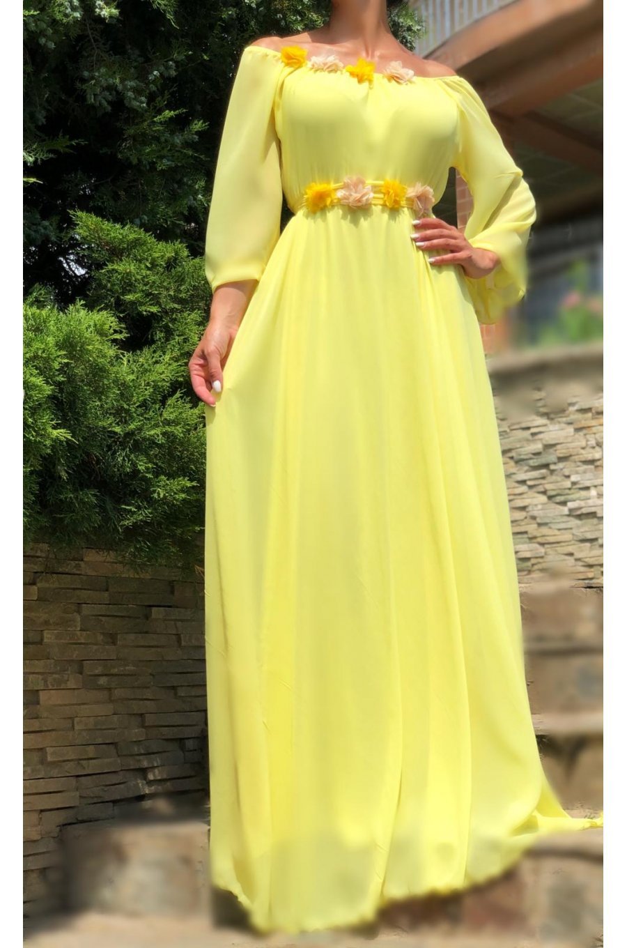 Rochie lunga galbena din voal vaporoasa AngelD 1 - jojofashion.ro