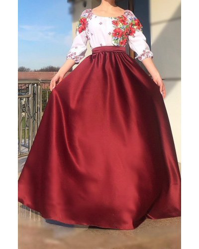Rochie traditionala lunga tafta burgundy cu maci rosii Anna Rochii burgundy, Rochie traditionala lunga tafta burgundy cu maci rosii Anna - jojofashion.ro