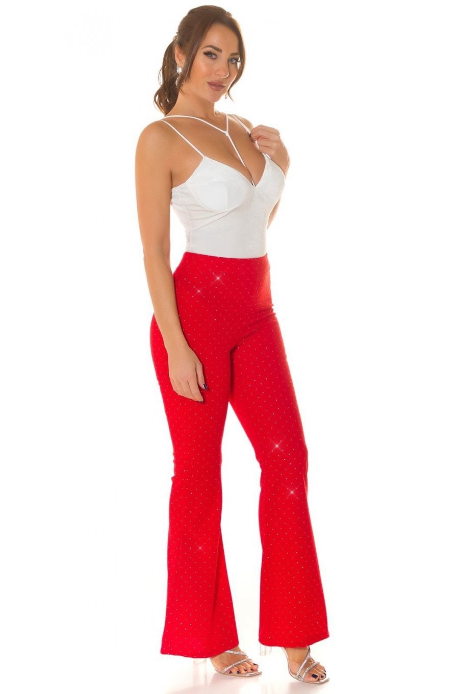 Top dama alb, din catifea, cu bretelute si cupe, Danni Top dama alb, din catifea, cu bretelute si cupe, Danni 3 - jojofashion.ro