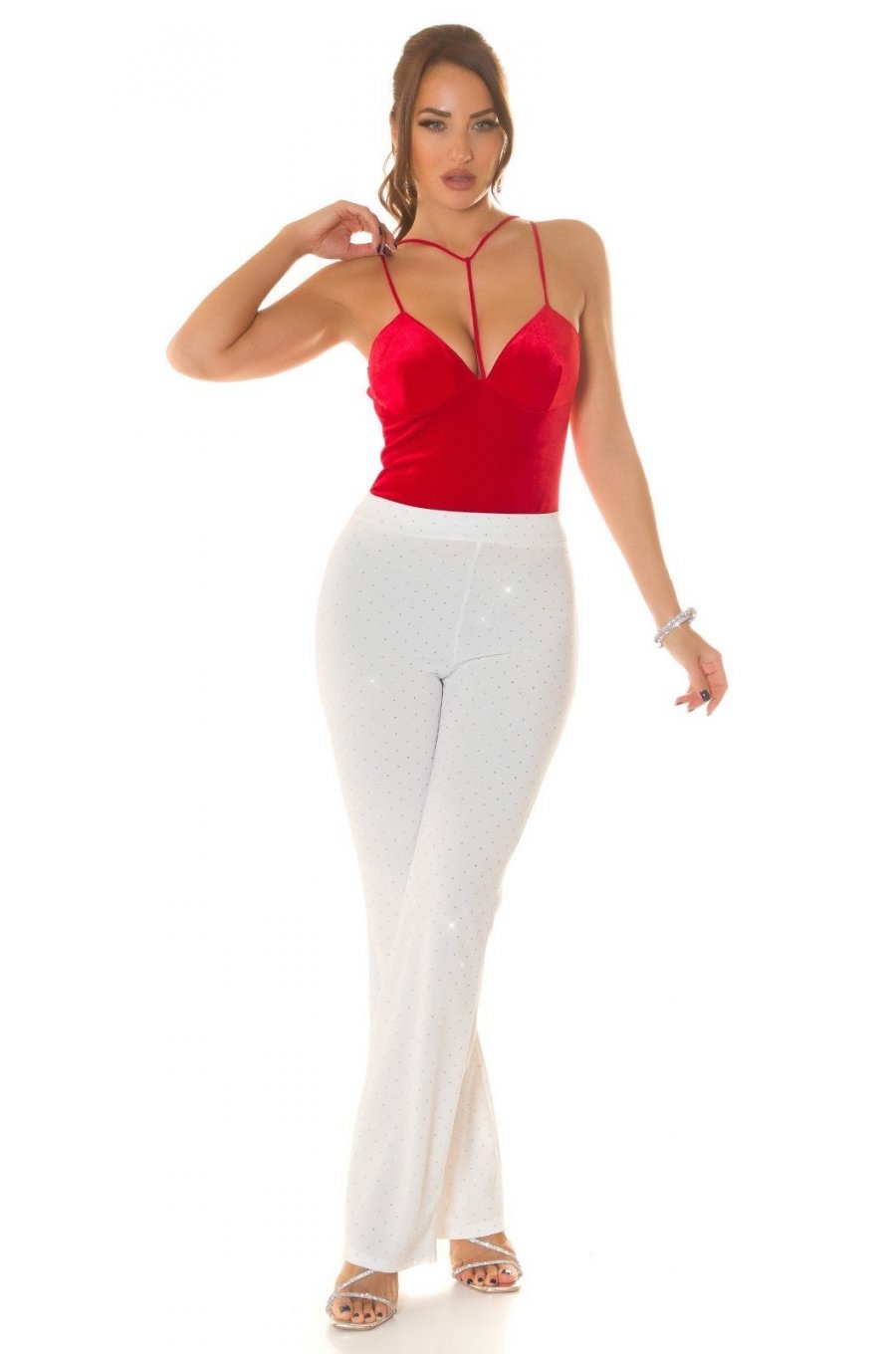 Top dama rosu, din catifea, cu bretelute si cupe, Danni 3 - jojofashion.ro