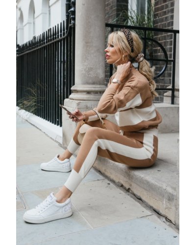 Trening casual din tricot cappuccino cu dungi albe Desiree - jojofashion.ro