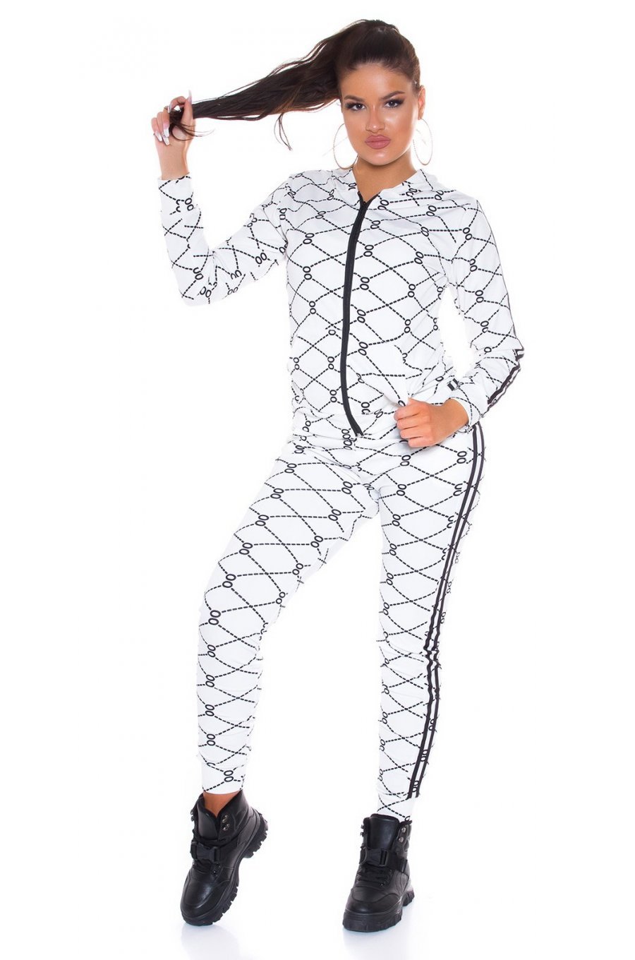 Trening dama alb cu print negru Kim Trening dama alb cu print negru Kim 4 - jojofashion.ro