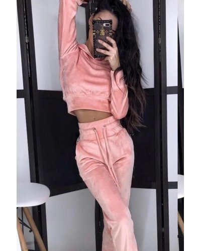 Trening dama casual, din catifea, roz, cu gluga Denisse Trening dama casual, din catifea, roz, cu gluga Denisse - jojofashion.ro