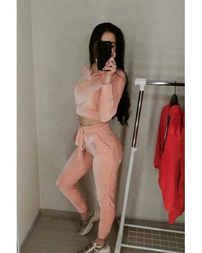 Trening dama casual, din catifea, roz, cu gluga Denisse Treninguri dama, Trening dama casual, din catifea, roz, cu gluga Denisse - jojofashion.ro