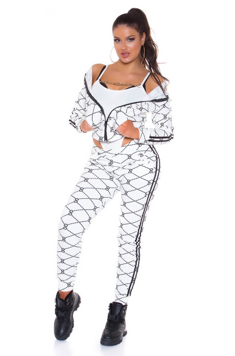 Trening dama alb cu print negru Kim Trening dama alb cu print negru Kim 3 - jojofashion.ro