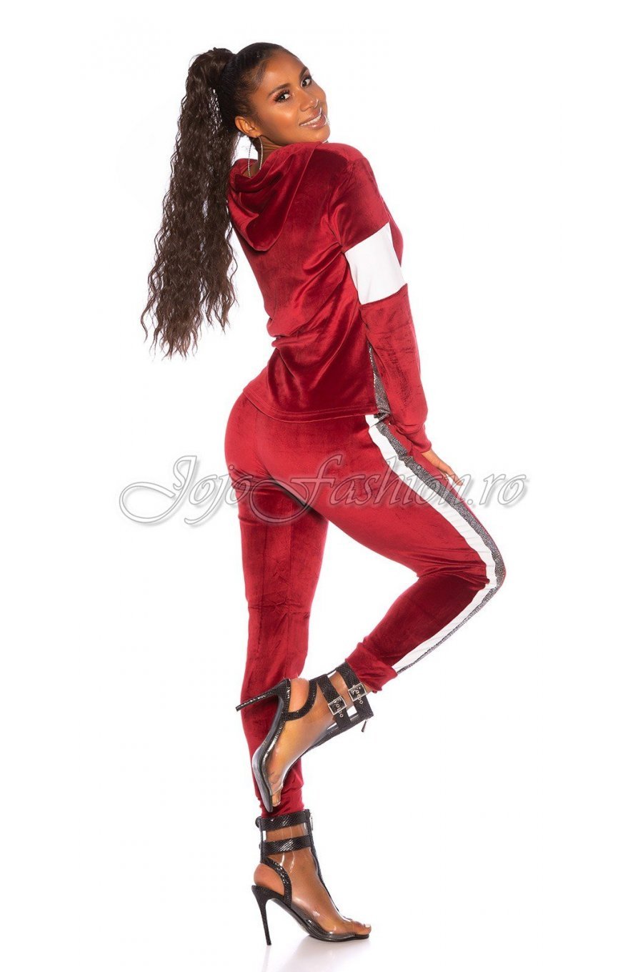 Trening dama casual, din catifea, burgundy, cu paiete Koucla Kerry 2 - jojofashion.ro