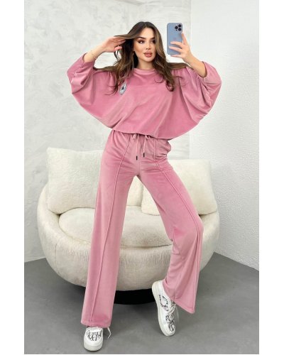 Trening dama evazat, din catifea roz pudra, cu maneca trei sferturi, Bruna - jojofashion.ro