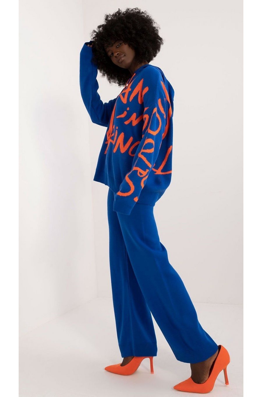 Compleu dama din acril, albastru cu scris orange, cu gluga, casual, Tonya3 2 - jojofashion.ro