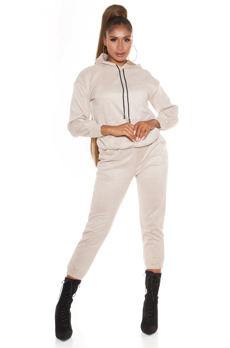 Trening dama casual, catifea, bej, cu gluga Skya Trening dama casual, catifea, bej, cu gluga Skya 3 - jojofashion.ro