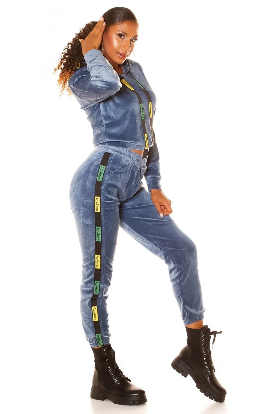 Trening dama casual, catifea, bleu, mulat, cu gluga Modisch Trening dama casual, catifea, bleu, mulat, cu gluga Modisch 1 - jojofashion.ro