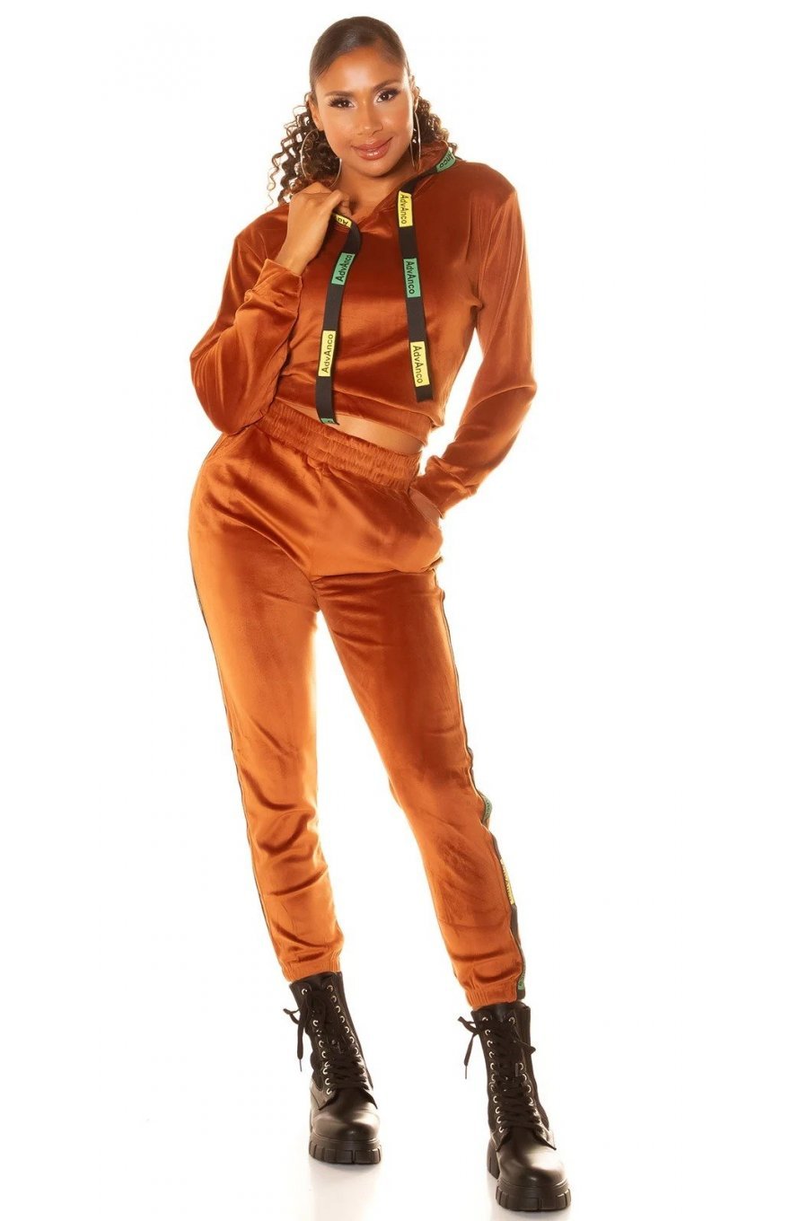 Trening dama casual, catifea, bronz, mulat, cu gluga Modisch Trening dama casual, catifea, bronz, mulat, cu gluga Modisch 2 - jojofashion.ro