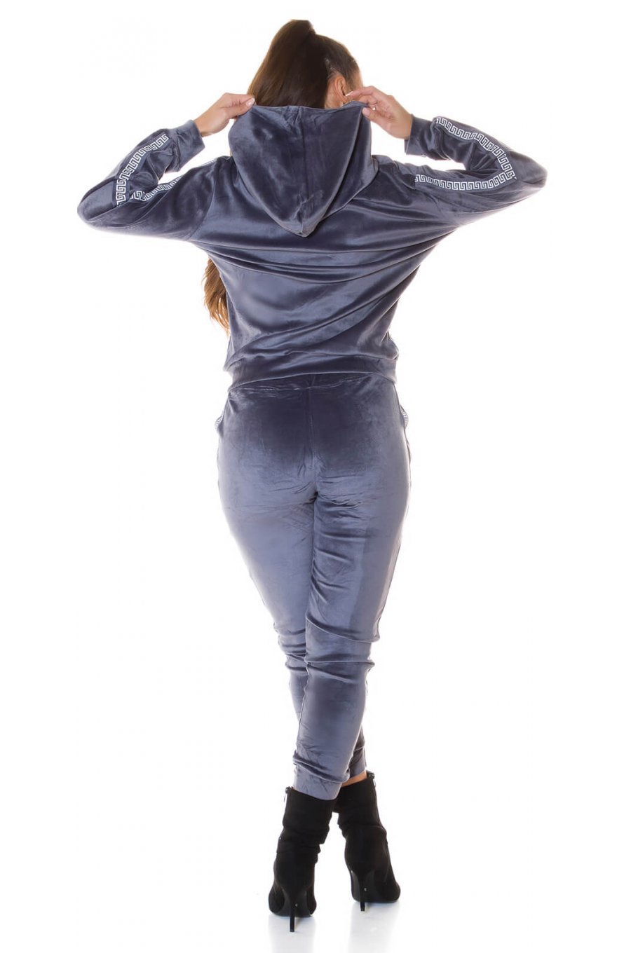 Trening dama catifea gri cu gluga Firuze Trening dama catifea gri cu gluga Firuze 2 - jojofashion.ro