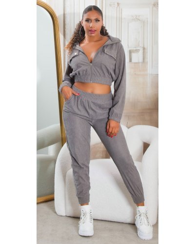 Trening dama gri, cu bluza crop, buzunare si gluga, Nakamura - jojofashion.ro