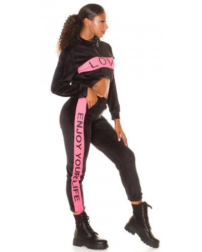Trening dama casual, din catifea, negru cu print roz neon Dalys Treninguri dama, Trening dama casual, din catifea, negru cu print roz neon Dalys - jojofashion.ro