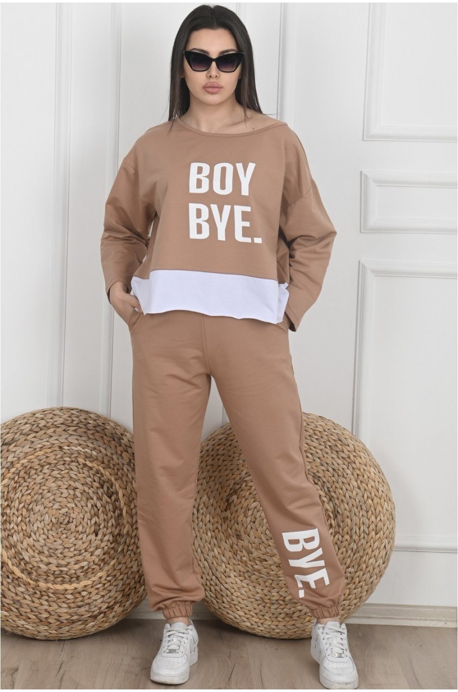 Trening dama sport, bumbac bej cu alb, BoyBye Trening dama sport, bumbac bej cu alb, BoyBye 1 - jojofashion.ro
