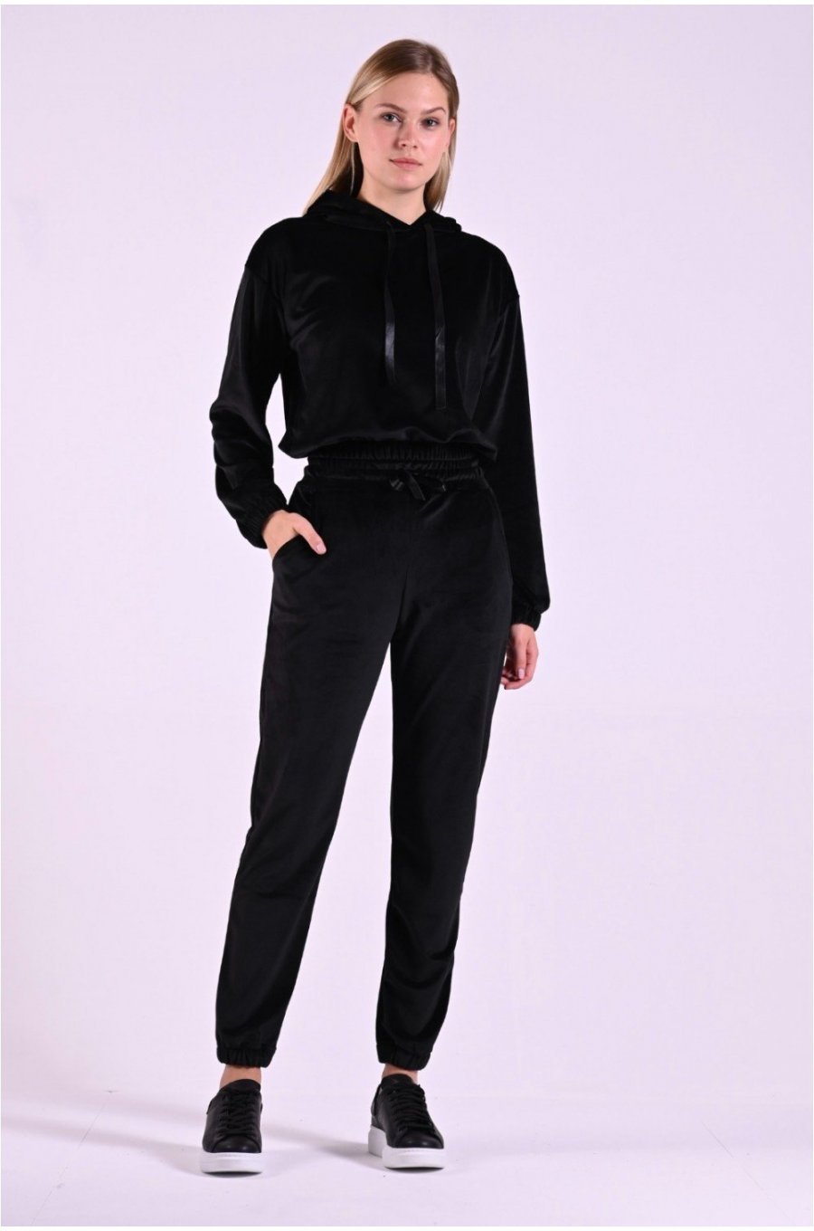 Trening dama casual, din catifea, negru, Elisa Trening dama casual, din catifea, negru, Elisa 2 - jojofashion.ro
