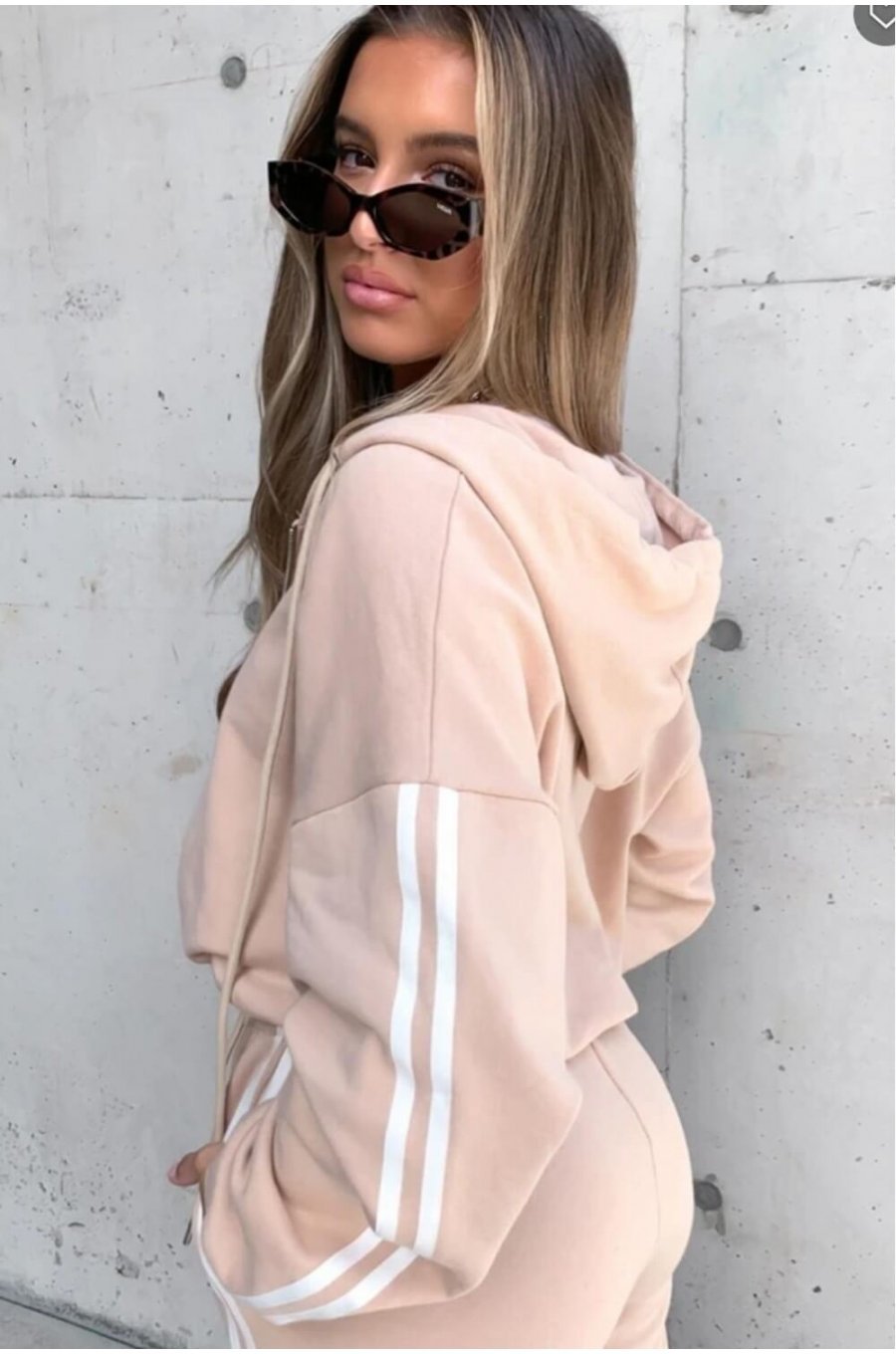 Trening dama sport, bej cu dungi albe Caroline 3 - jojofashion.ro