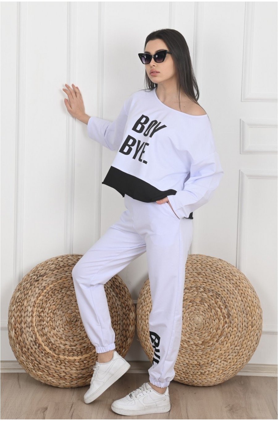 Trening dama sport bumbac alb cu imprimeu negru BoyBye Trening dama sport bumbac alb cu imprimeu negru BoyBye 2 - jojofashion.ro