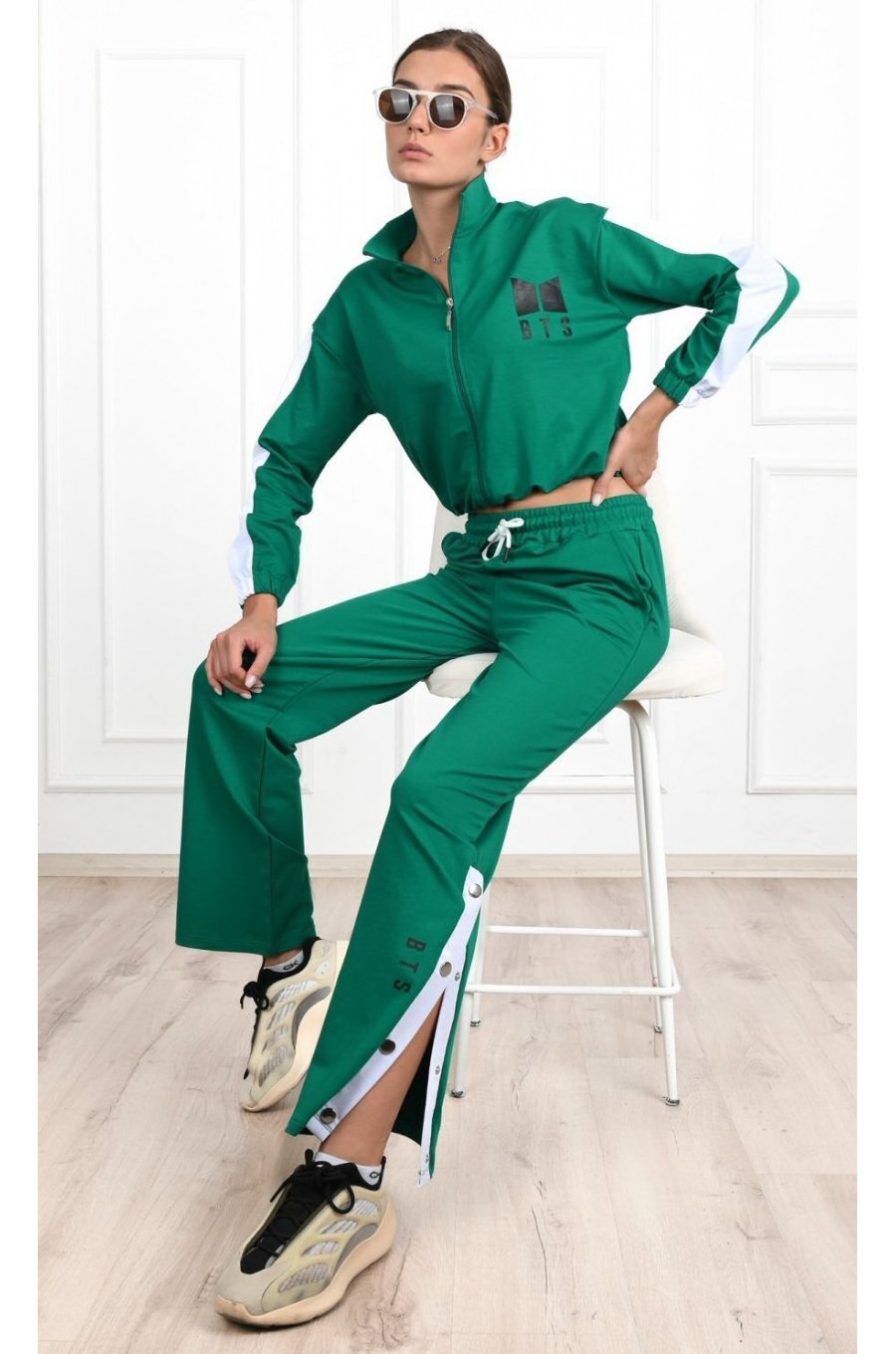 Trening dama sport, bumbac verde, cu capse functionale, Vallery Trening dama sport, bumbac verde, cu capse functionale, Vallery 1 - jojofashion.ro