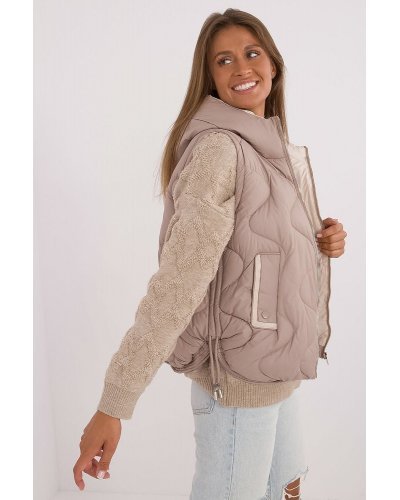 Vesta dama bej MBM, matlasata, cu puf si gluga, Ruky2 Veste dama, Vesta dama bej MBM, matlasata, cu puf si gluga, Ruky2 - jojofashion.ro