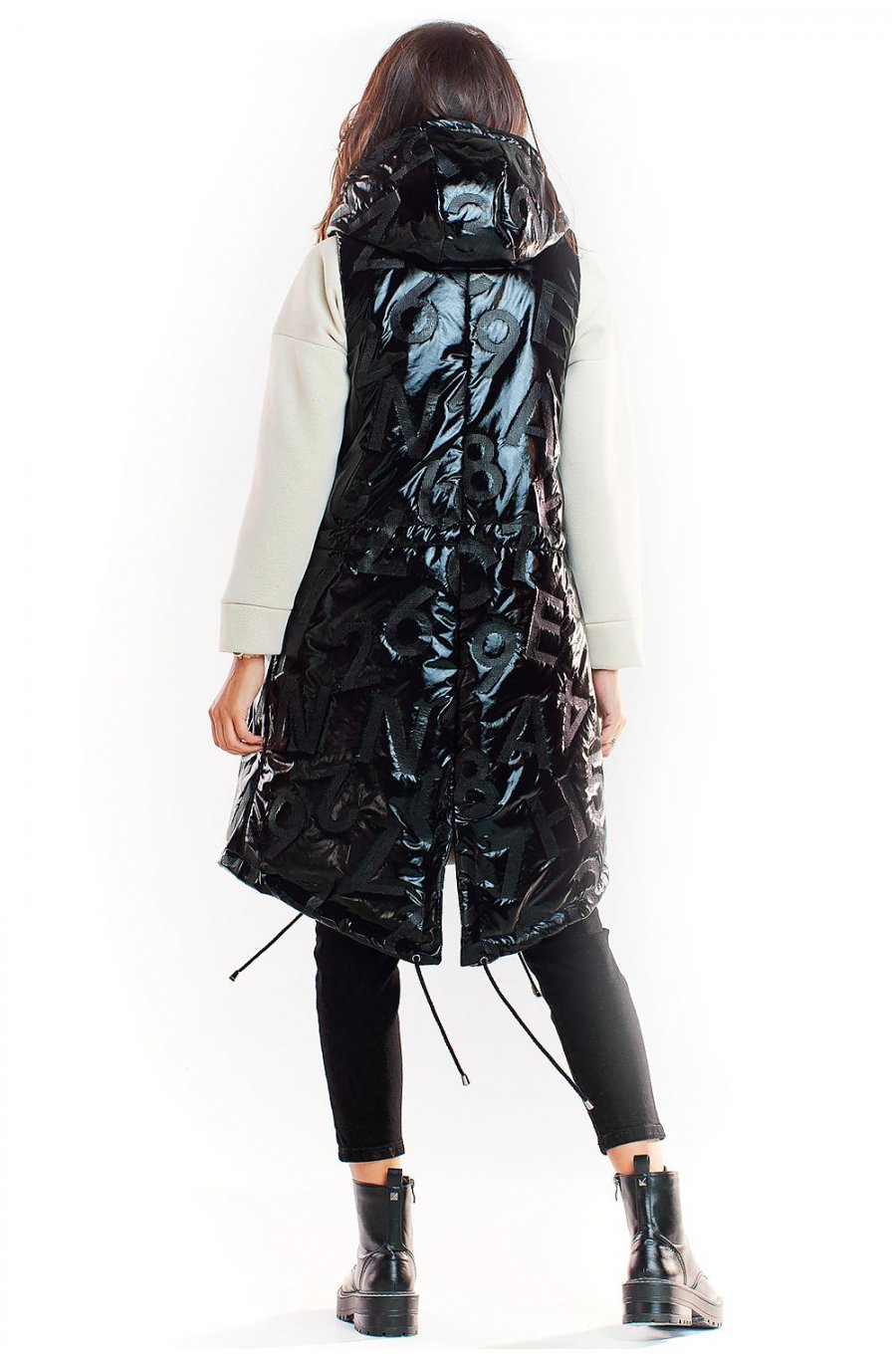 Vesta dama lunga asimetrica, neagra, lucioasa, cu gluga si buzunare, Shauna 2 - jojofashion.ro