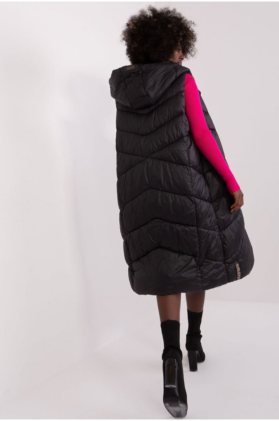 Vesta dama lunga matlasata, oversize, neagra, captusita, cu gluga si buzunare, Salma 3 - jojofashion.ro