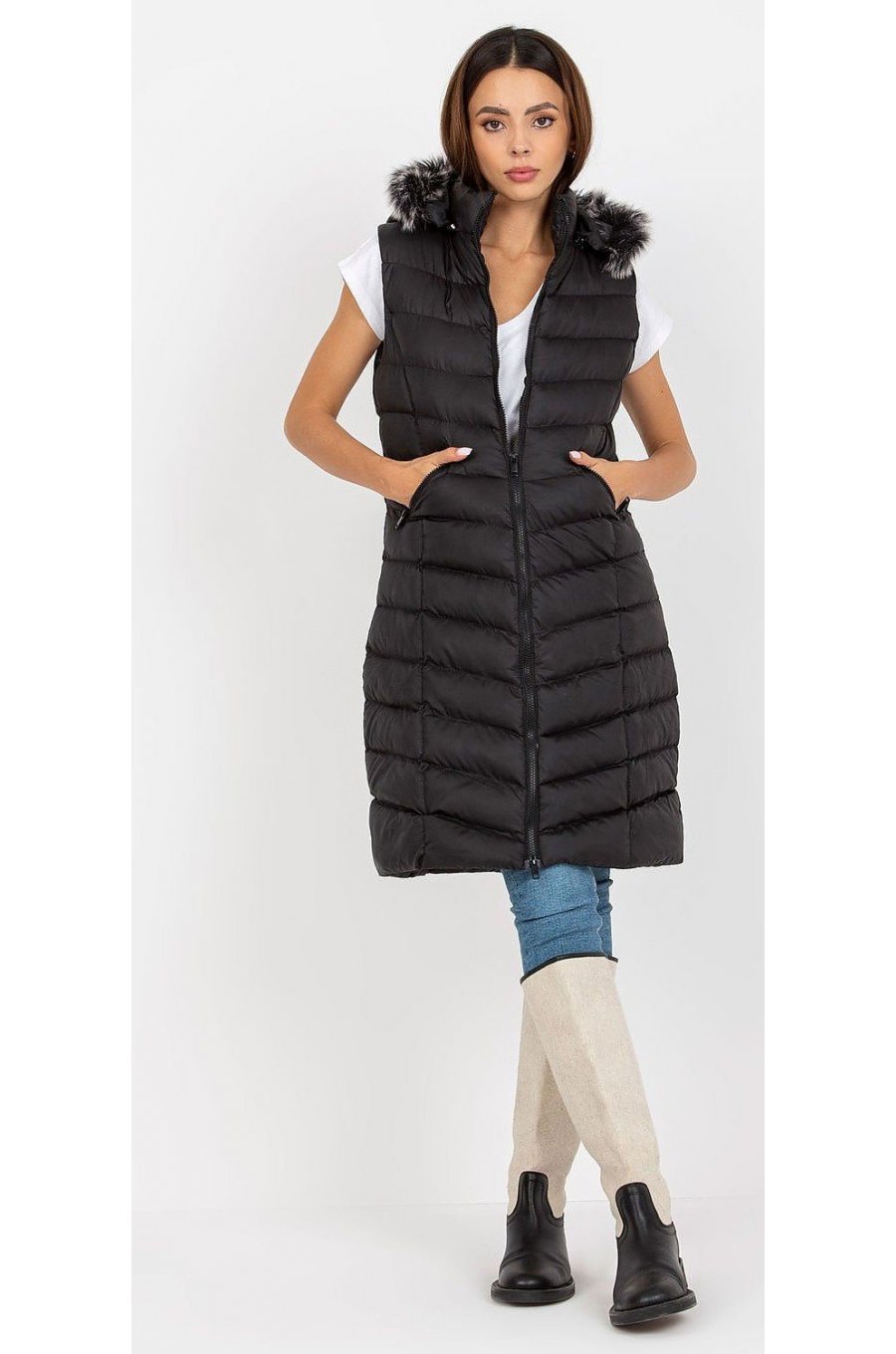 Vesta dama lunga, neagra, cu gluga si blanita, Raluka Vesta dama lunga, neagra, cu gluga si blanita, Raluka 3 - jojofashion.ro