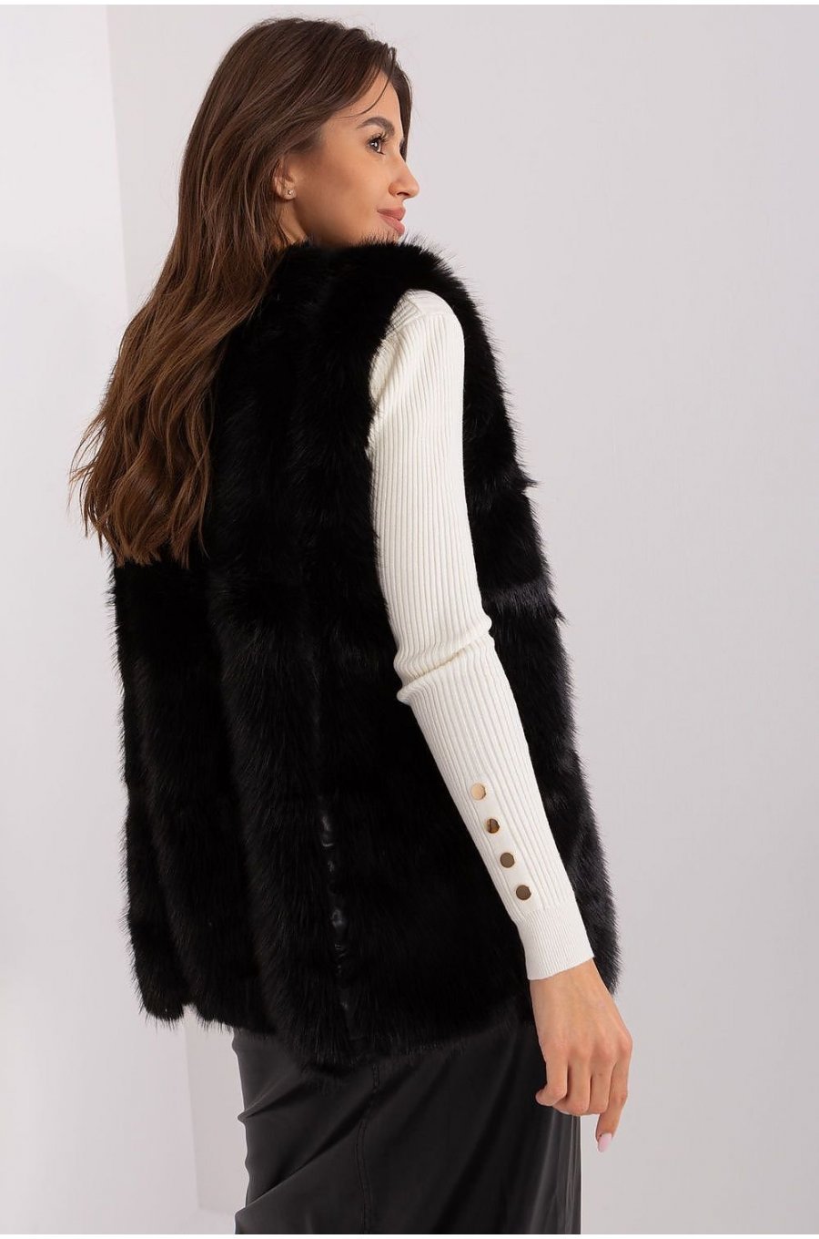 Vesta dama midi, din blana eco, neagra, Sacha Vesta dama midi, din blana eco, neagra, Sacha 3 - jojofashion.ro