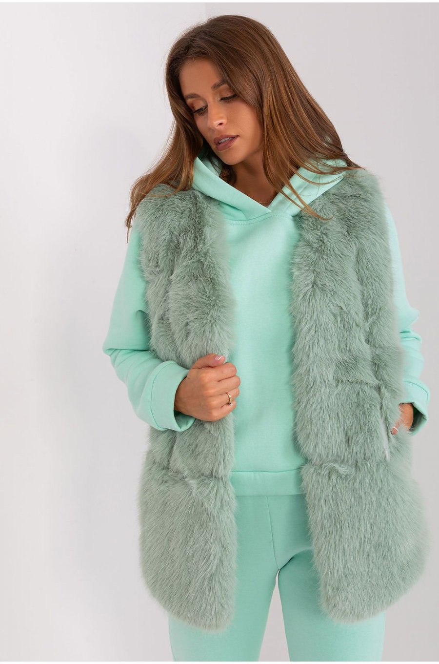 Vesta dama midi, din blana eco, verde menta, Sacha2 Vesta dama midi, din blana eco, verde menta, Sacha2 1 - jojofashion.ro