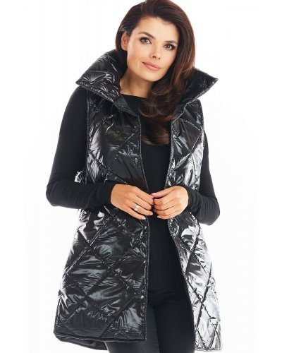 Vesta dama midi matlasata, neagra, lucioasa, cu guler inalt, Gwen Vesta dama midi matlasata, neagra, lucioasa, cu guler inalt, Gwen - jojofashion.ro