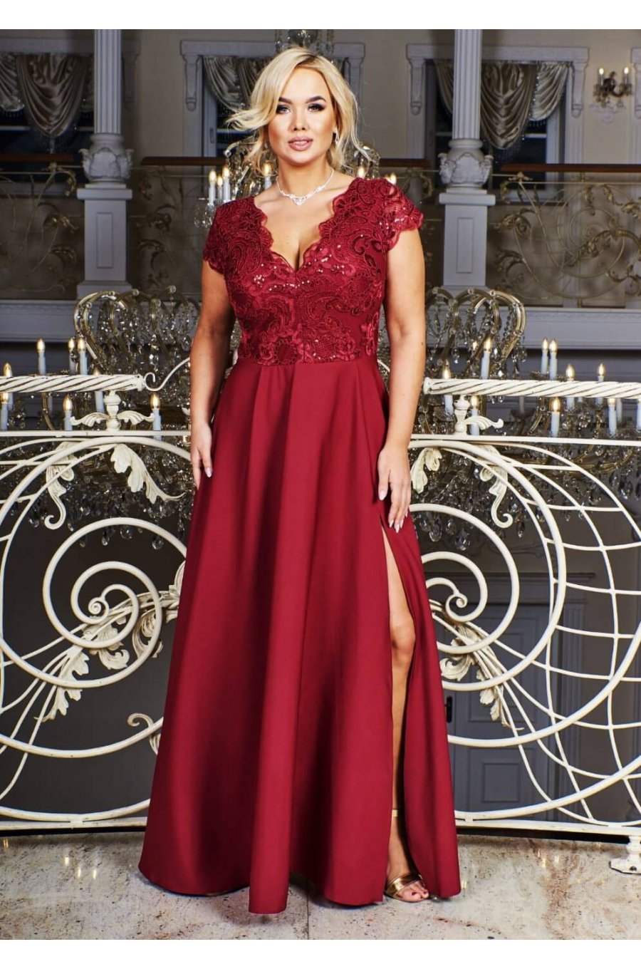 Rochie lunga eleganta XXL din dantela si paiete burgundy Arianza Rochie lunga eleganta XXL din dantela si paiete burgundy Arianza 1 - jojofashion.ro
