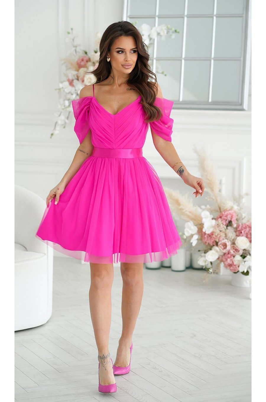 Rochie babydoll scurta, din tulle roz fucsia, cu umeri goi, Cayenne 3 - jojofashion.ro