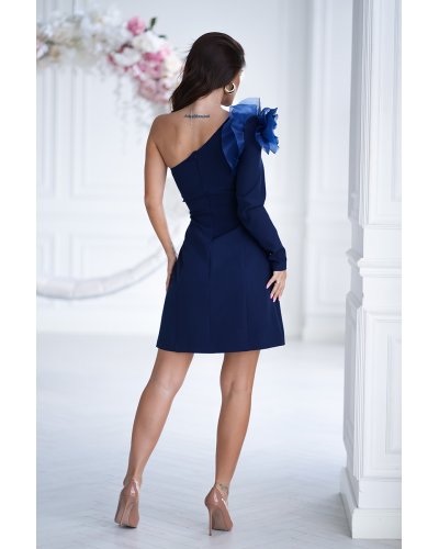 Rochii de Ocazie Elegante, Rochie eleganta scurta bleumarin cu maneca lunga umar gol si trandafir decorativ Hyami - jojofashion.ro