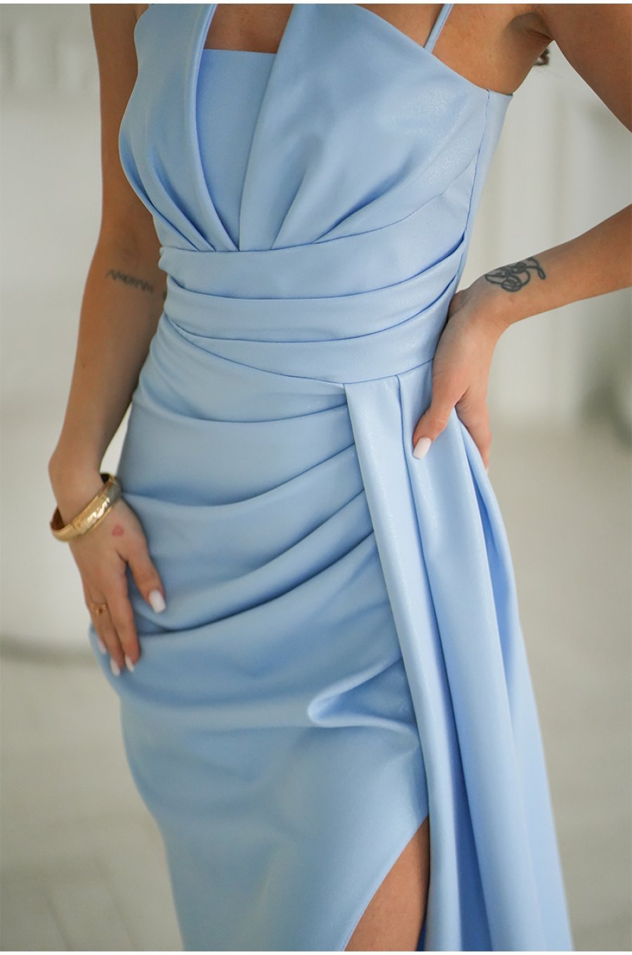 Rochie eleganta lunga bleu cu glitter mulata cu umeri goi Luxurious 4 - jojofashion.ro